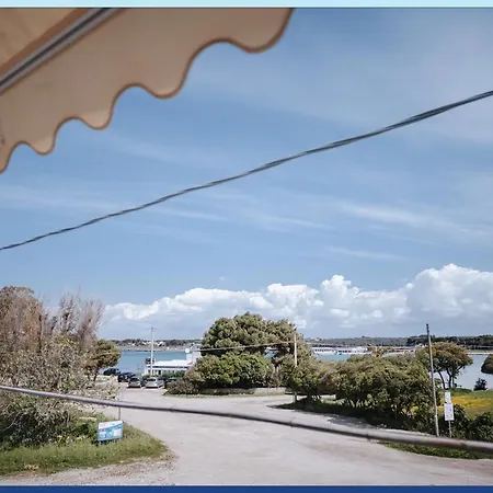 Casa Vacanza La Torre Sant Isidoro  Buitenkant foto